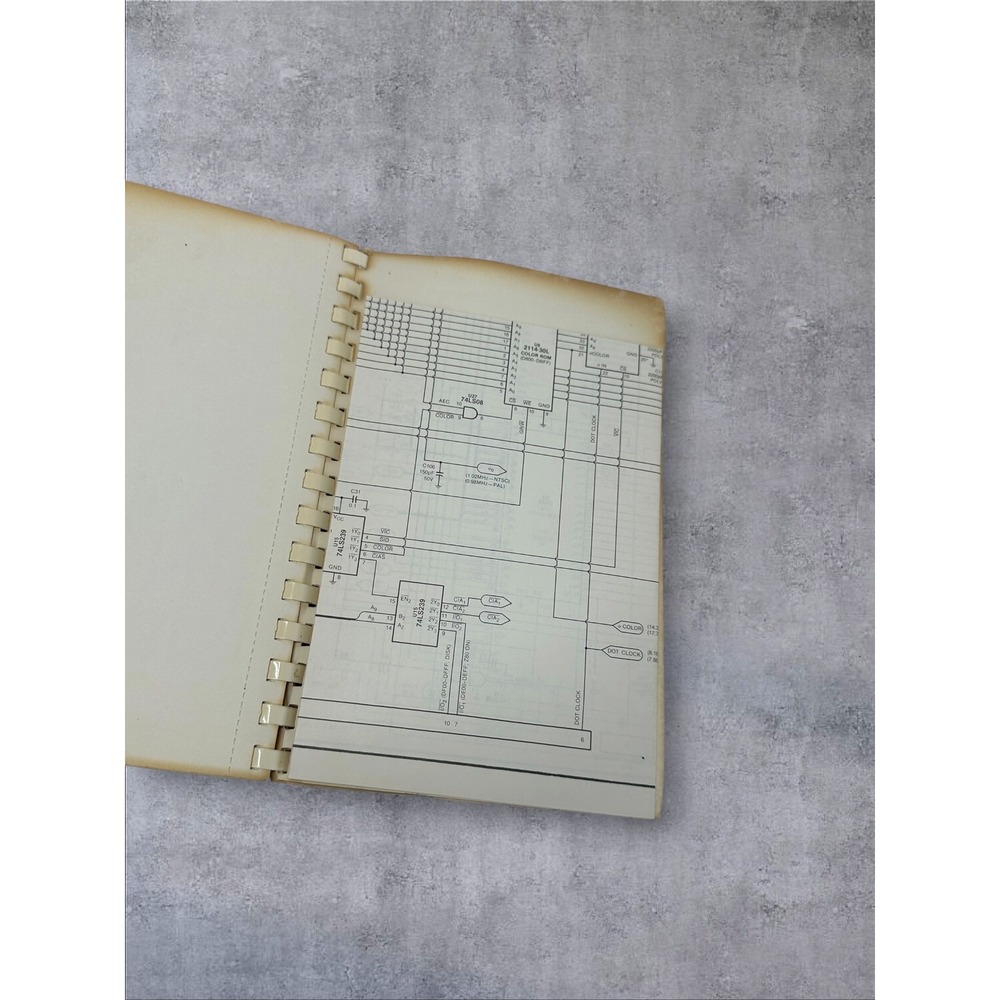 Commodore 64 Programmer's Reference Guide 1983 1st Edition WITH Schematic-READ - Picture 6 of 7